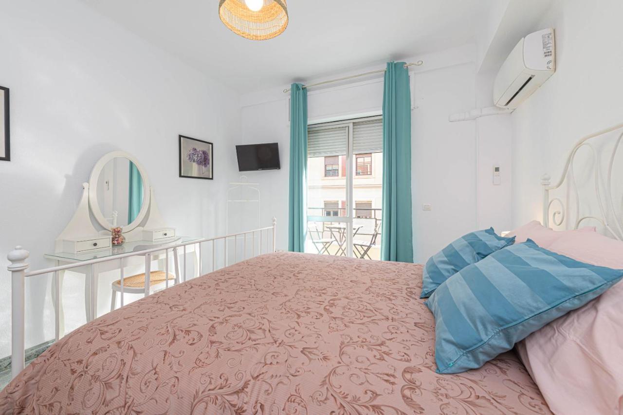 Wintowinrentals Ubicacion Fabulosa, Completo Apartamento Con Parking En El Soho De Malaga Exterior photo