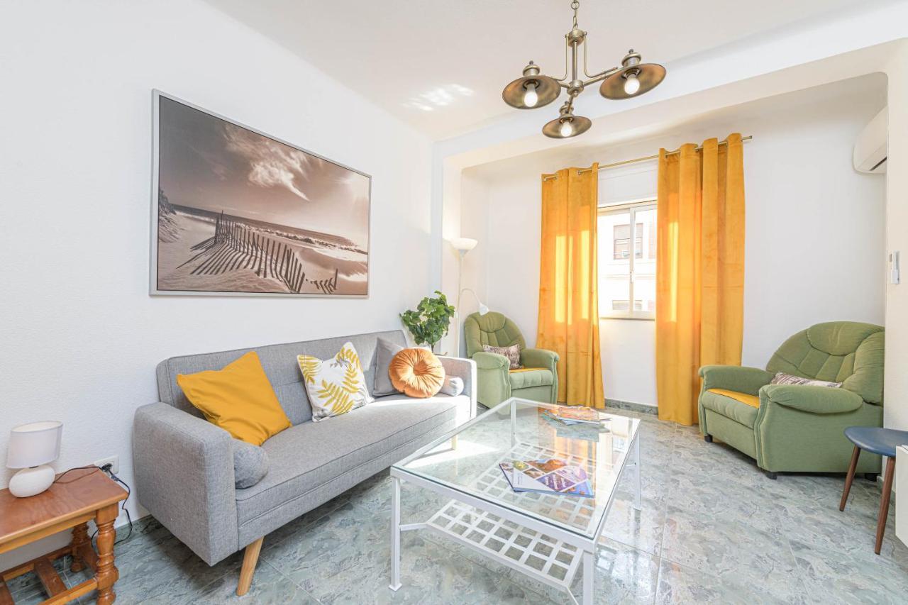 Wintowinrentals Ubicacion Fabulosa, Completo Apartamento Con Parking En El Soho De Malaga Exterior photo