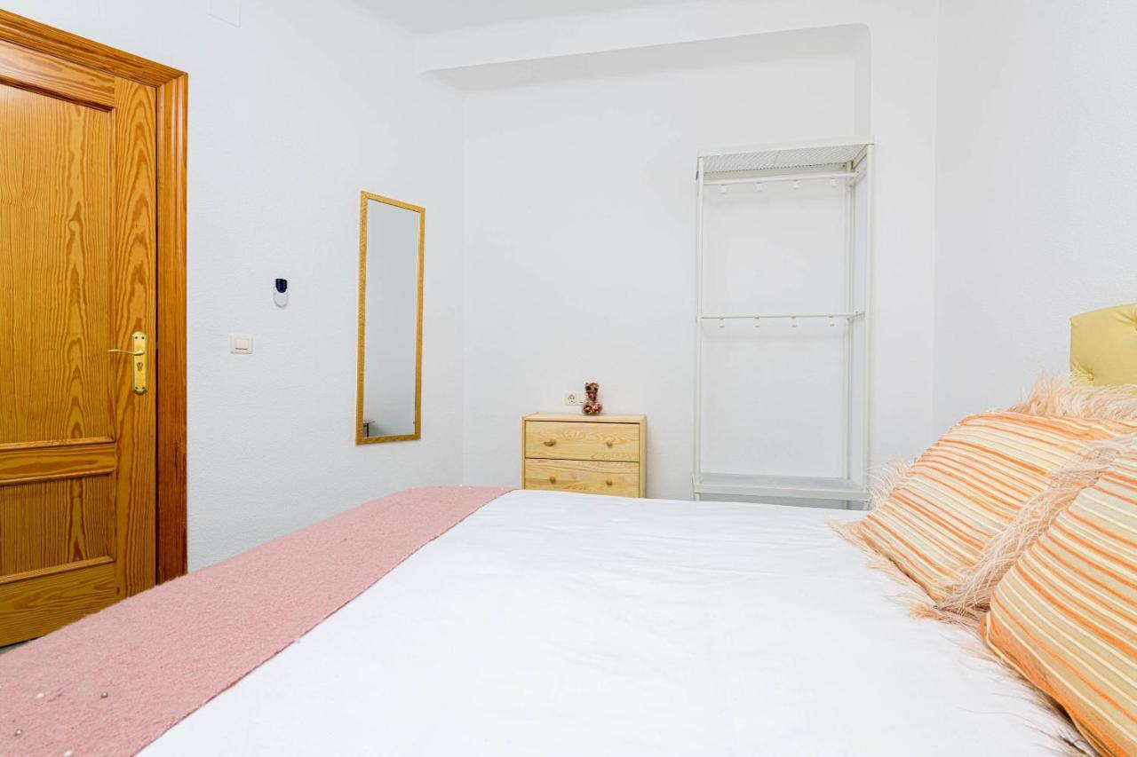 Wintowinrentals Ubicacion Fabulosa, Completo Apartamento Con Parking En El Soho De Malaga Exterior photo