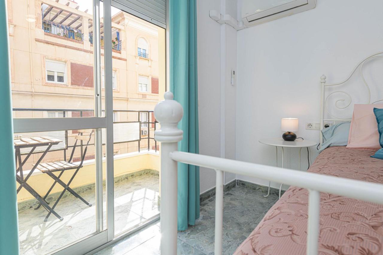 Wintowinrentals Ubicacion Fabulosa, Completo Apartamento Con Parking En El Soho De Malaga Exterior photo