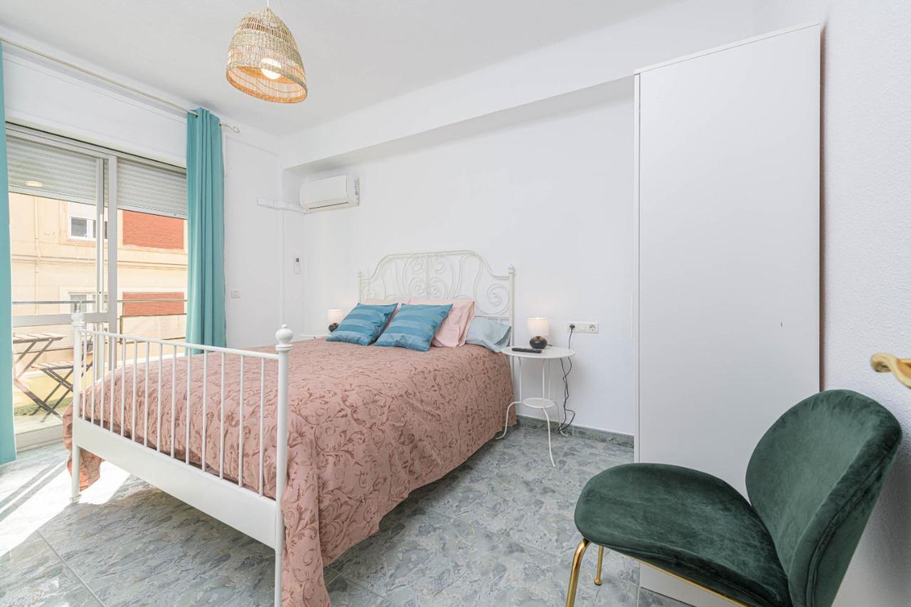 Wintowinrentals Ubicacion Fabulosa, Completo Apartamento Con Parking En El Soho De Malaga Exterior photo